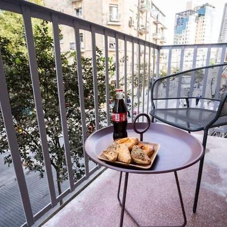 Ben Yehuda, 3 Lovely Flats In The Same Building Jeruzalem Buitenkant foto