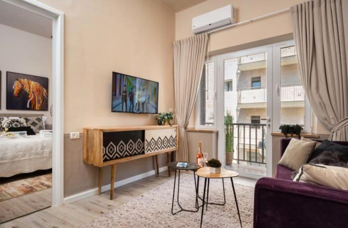 Ben Yehuda, 3 Lovely Flats In The Same Building Jeruzalem Buitenkant foto