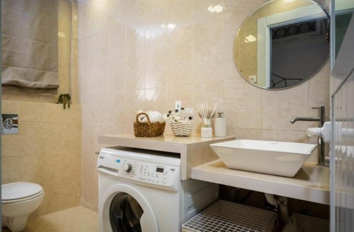 Ben Yehuda, 3 Lovely Flats In The Same Building Jeruzalem Buitenkant foto